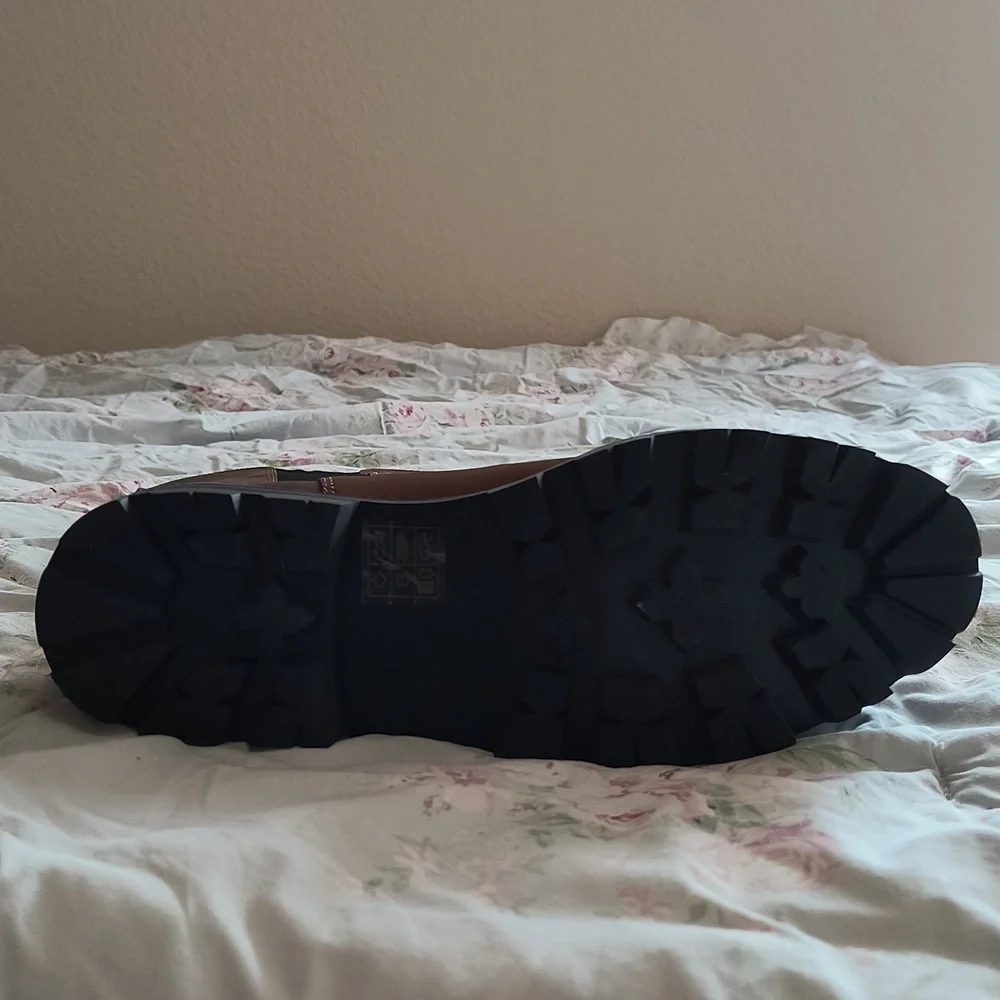 Madewell Poppy Tall Lugsole Boot - Picture 8 of 10
